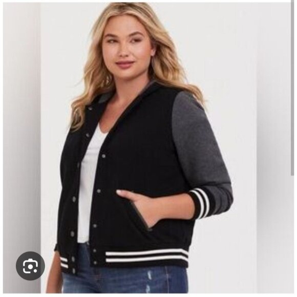 Torrid Varsity Georgette Varsity baseball jacket 4X Plus size Pockets lightweigh - Picture 1 of 6